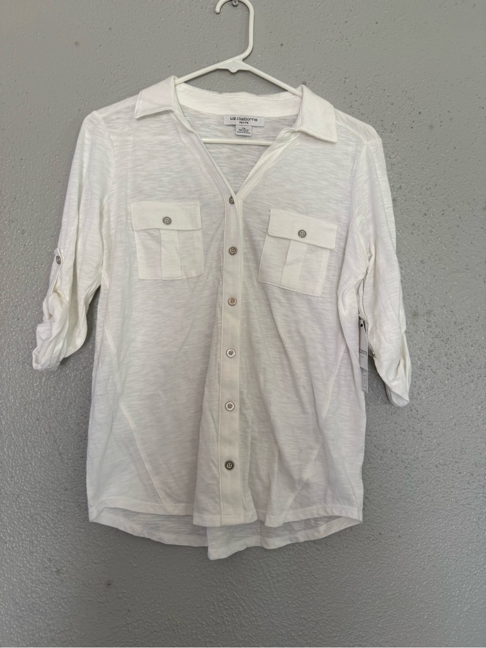 Liz Claiborne White Lightweight Button-Down Shirt with Chest Pockets